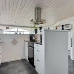 Haraldina - 350m To The Fjord By Interhome Обенро