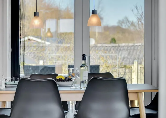 Haraldina - 350m To The Fjord By Interhome *