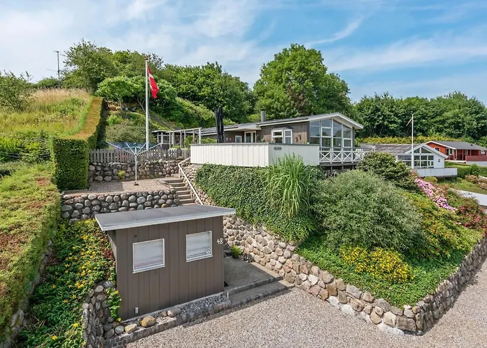 Haraldina - 350m To The Fjord By Interhome